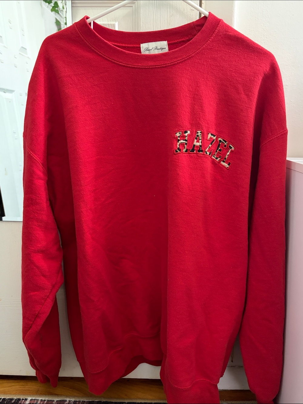 Hazel Red Crewneck Sweatshirt - Unbranded